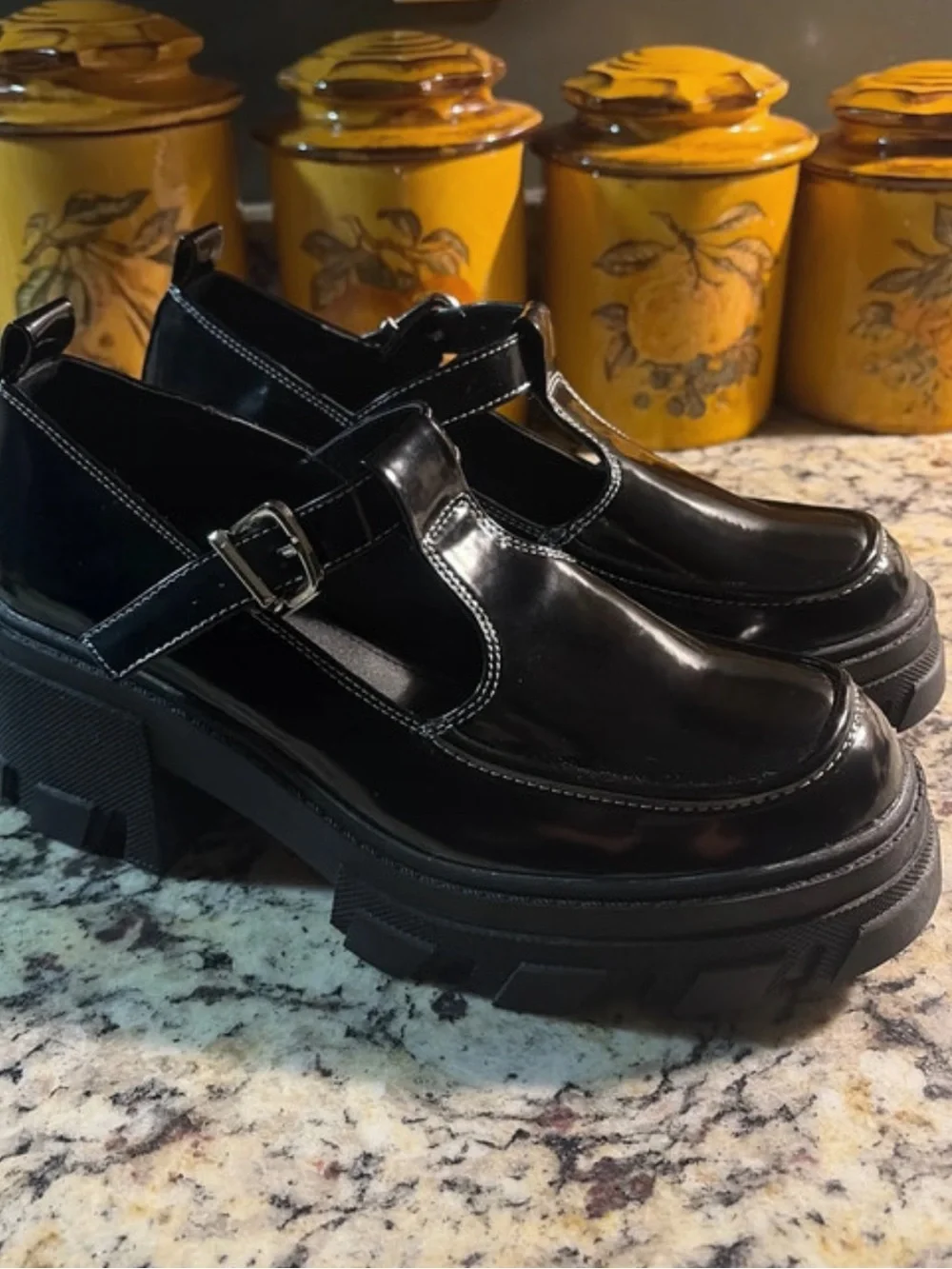 SHELN♦️T-STRAP PLATFORM MARY JANE